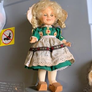 1982 Shirley Temple Heidi Doll